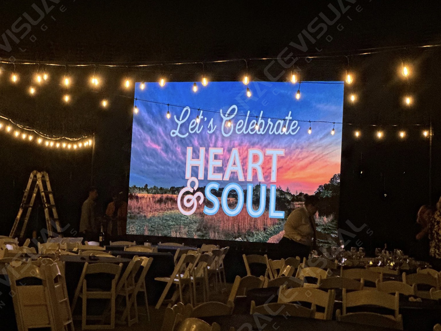 On April 15, 2025, ORB Series 3.9mm outdoor LED display was successfully installed at a public plaza in  Texas, USA.